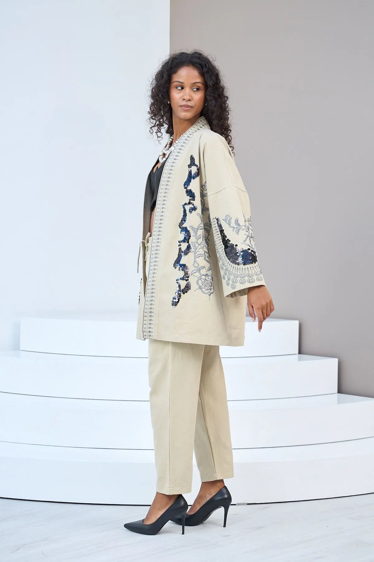 KIMONO JACKET WITH SEQUIN EMBROIDERY ON FRONT AND SLEEVES