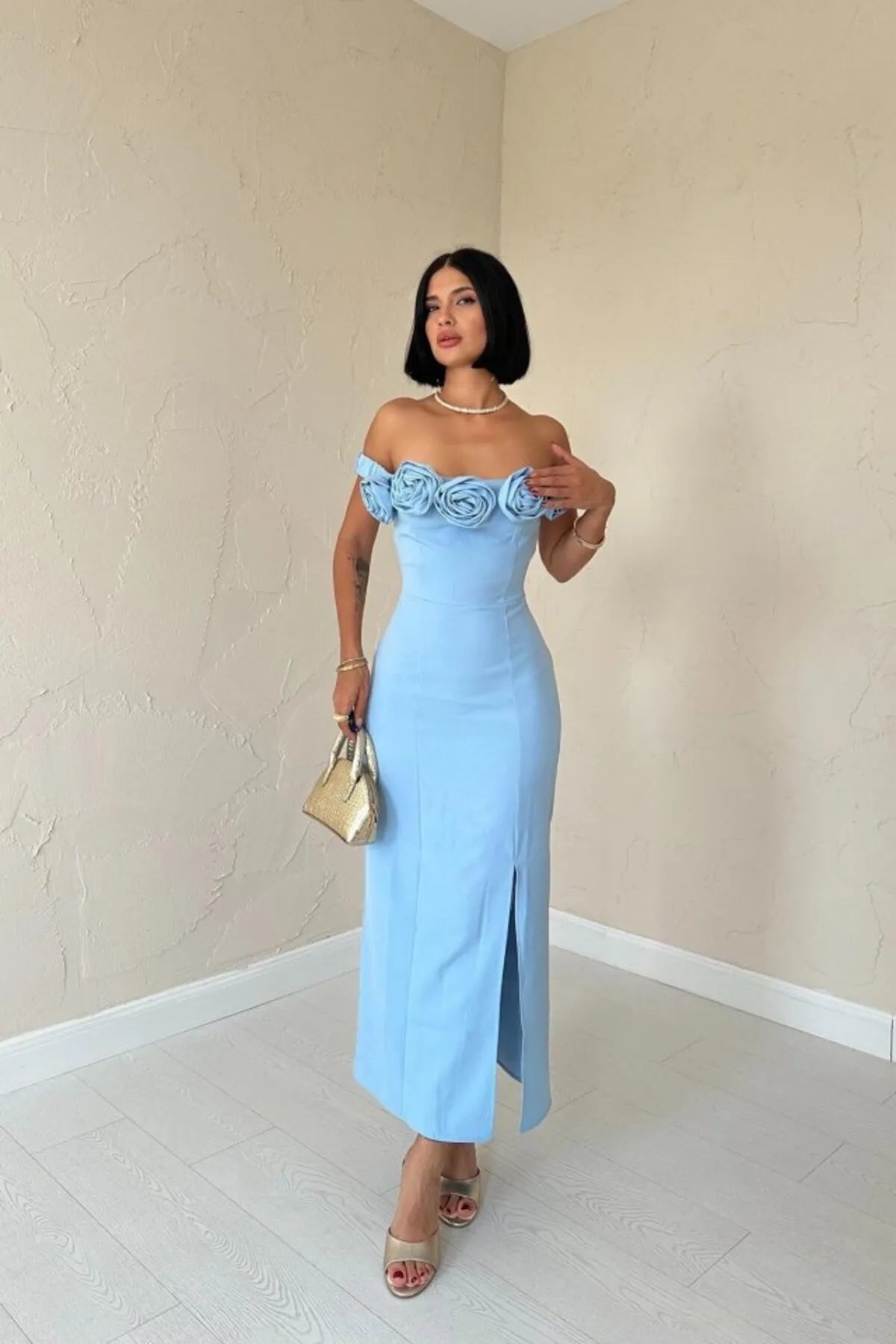 Blue Madonna Collar Rose Detailed Dress