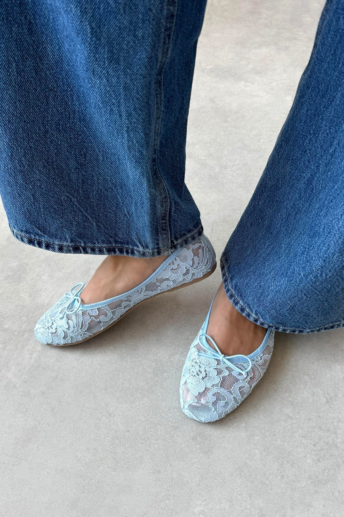 DREW BABY BLUE LACE & MESH DETAIL WOMEN’S BALLET FLATS