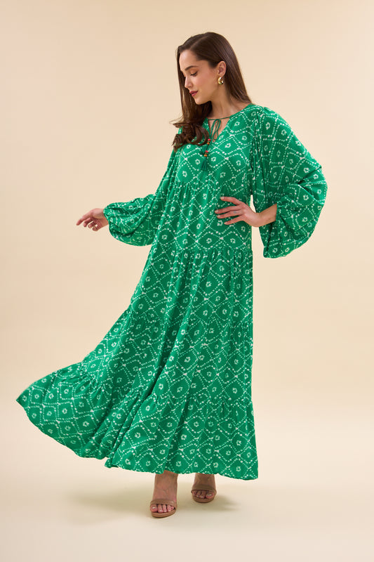 فستان طويل أخضر من الكولونيا