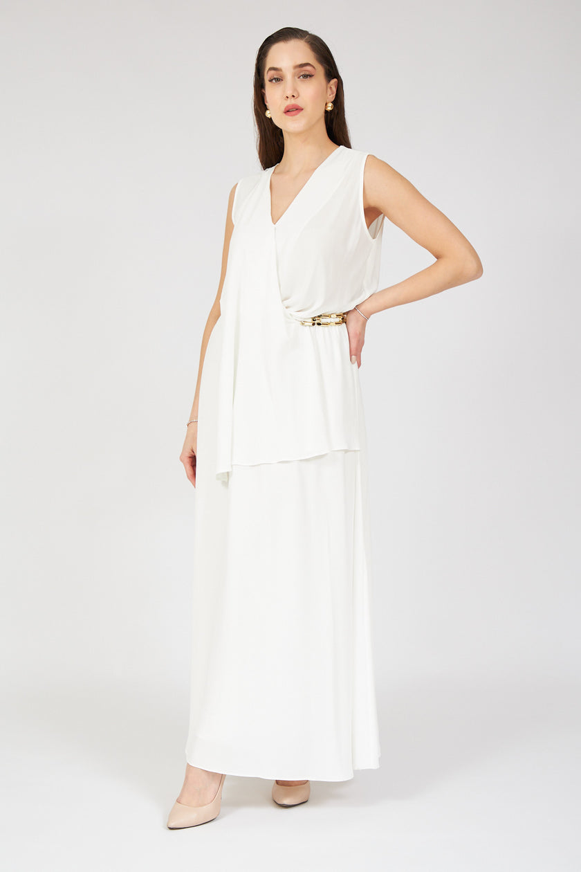 فستان ابيض طويل