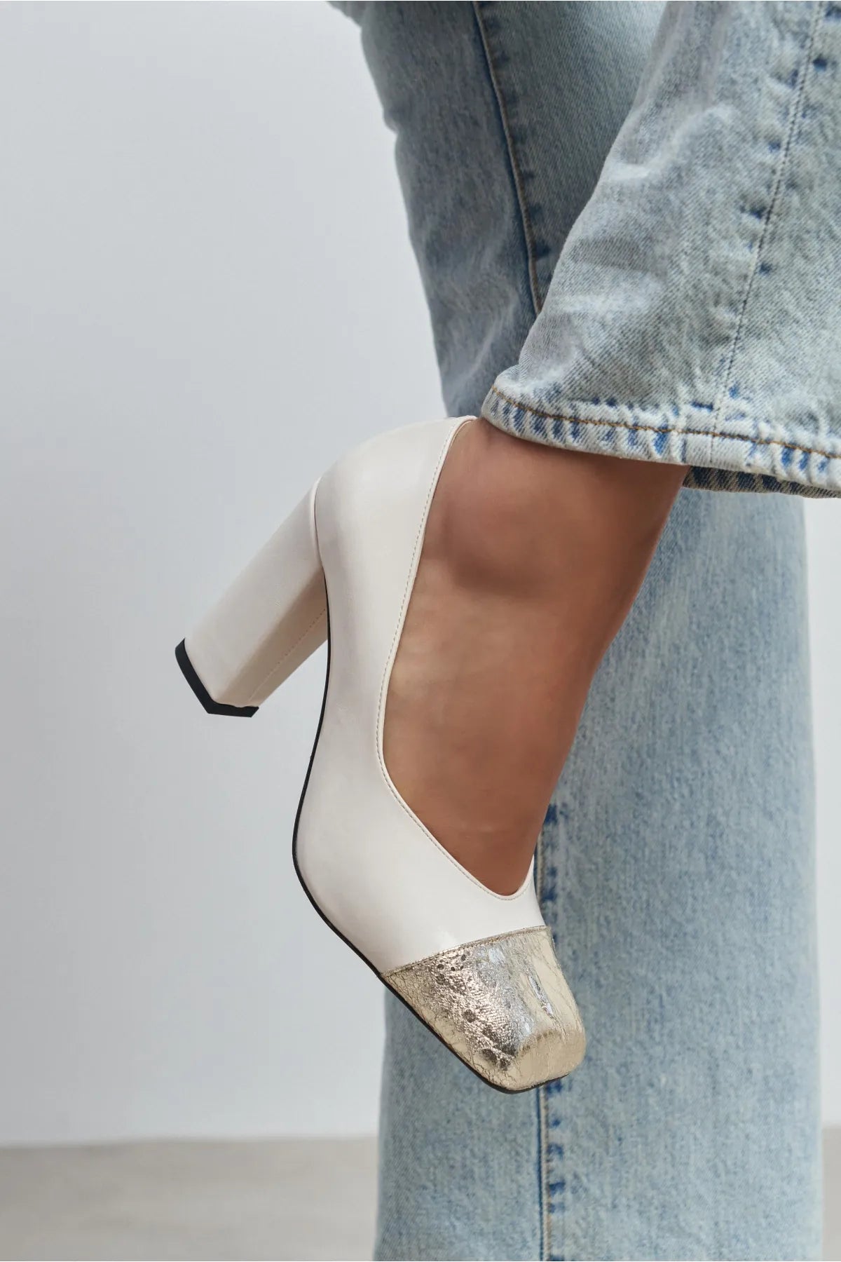 EMILY PEARL & GOLD CAP-TOE BLOCK HEEL WOMEN’S SHOES