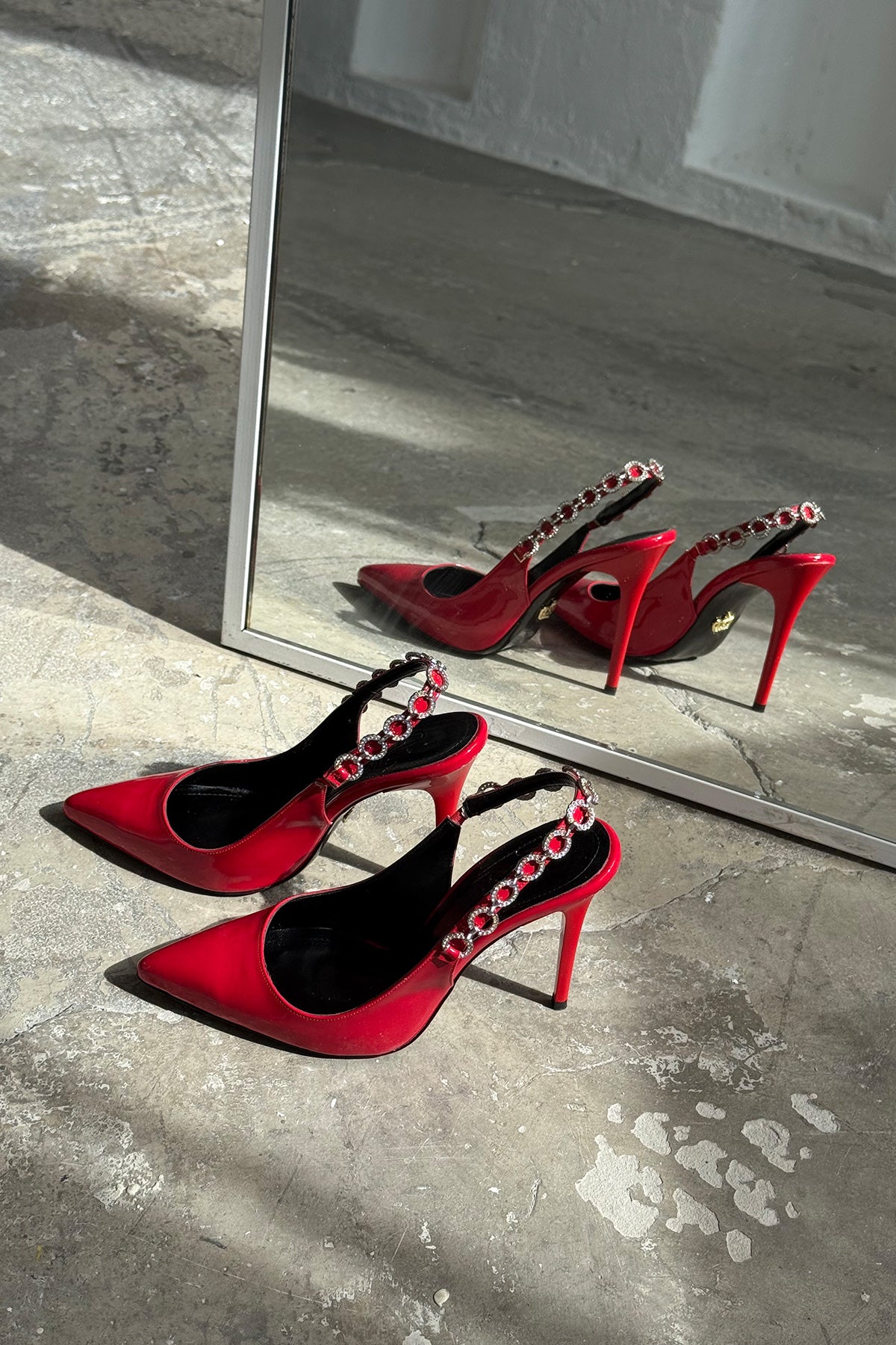 Jazzy Stone Detailed Red Patent Leather Stiletto
