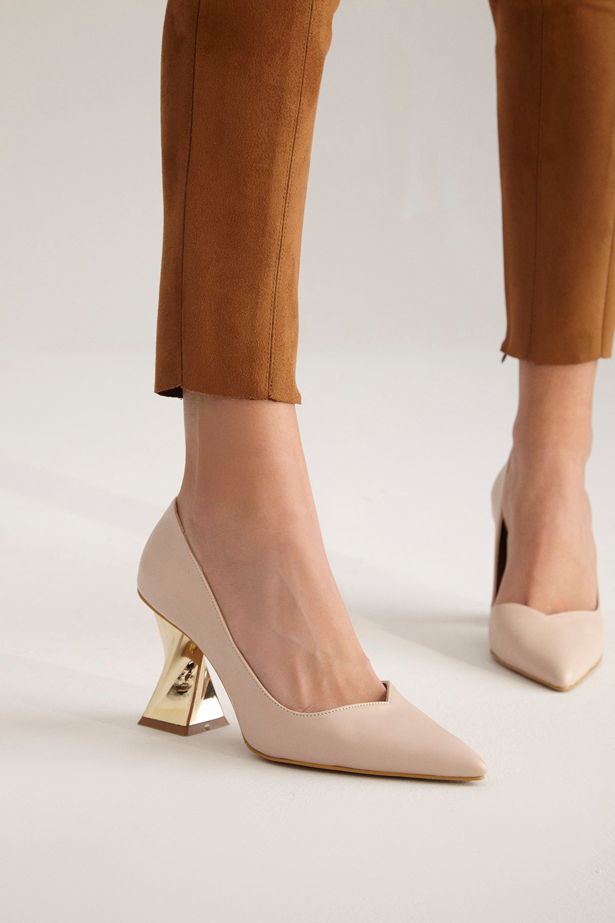 Empire  Nude Matte Stiletto