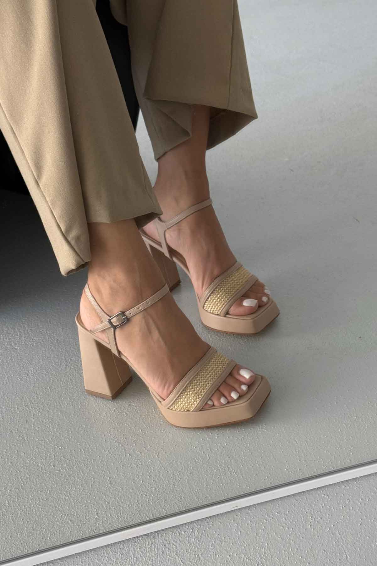 Birch Wicker Beige Platform