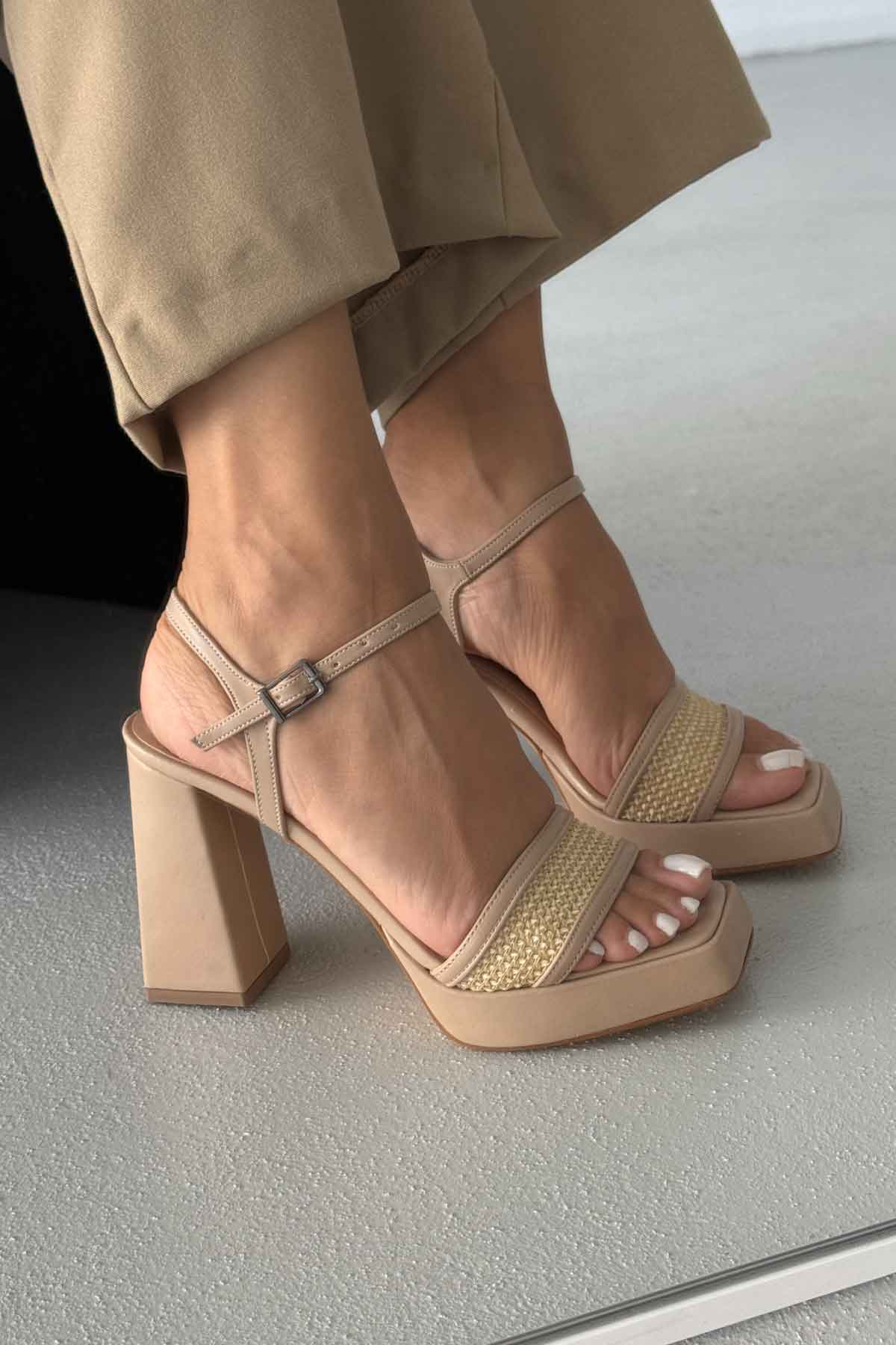 Birch Wicker Beige Platform