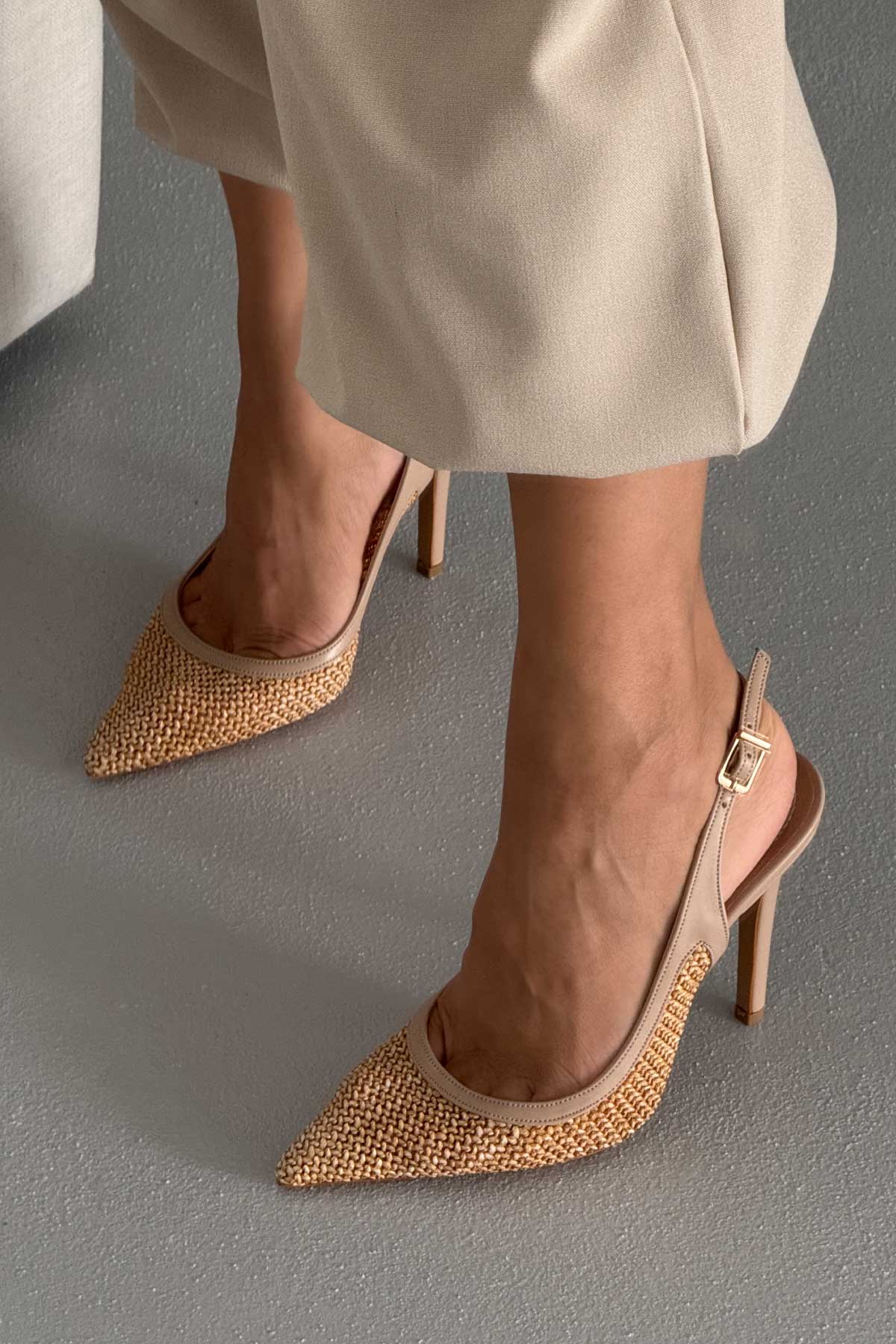 Echo Straw Beige Stiletto