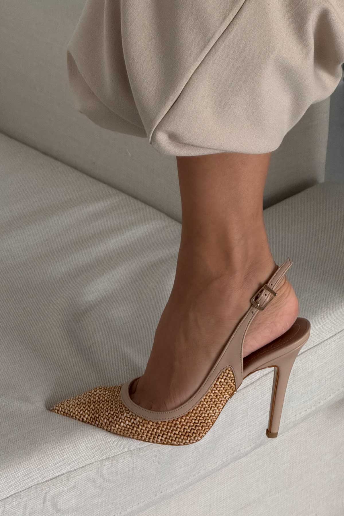 Echo Straw Beige Stiletto