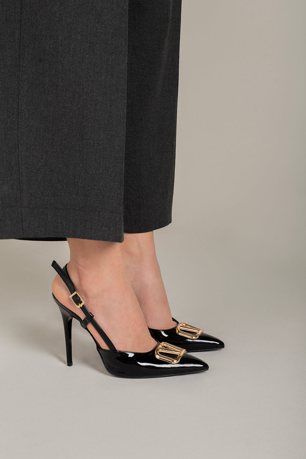 Liva V Detail  Black Patent Leather Stiletto