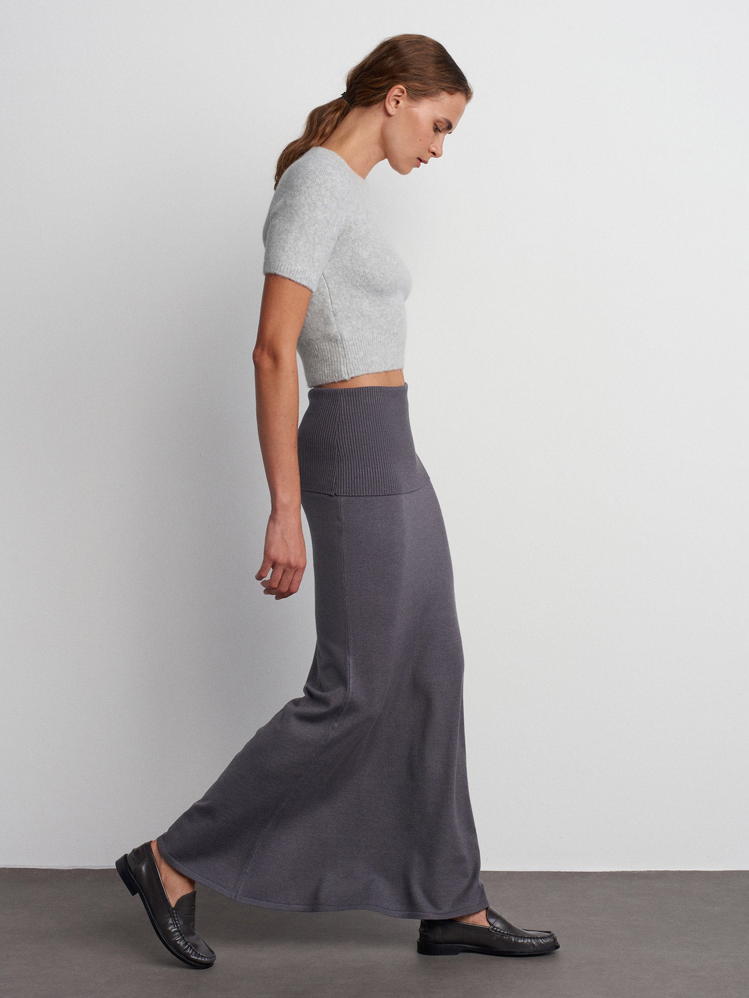 Waist Ribbed Flowy Knitted Skirt-Fumé