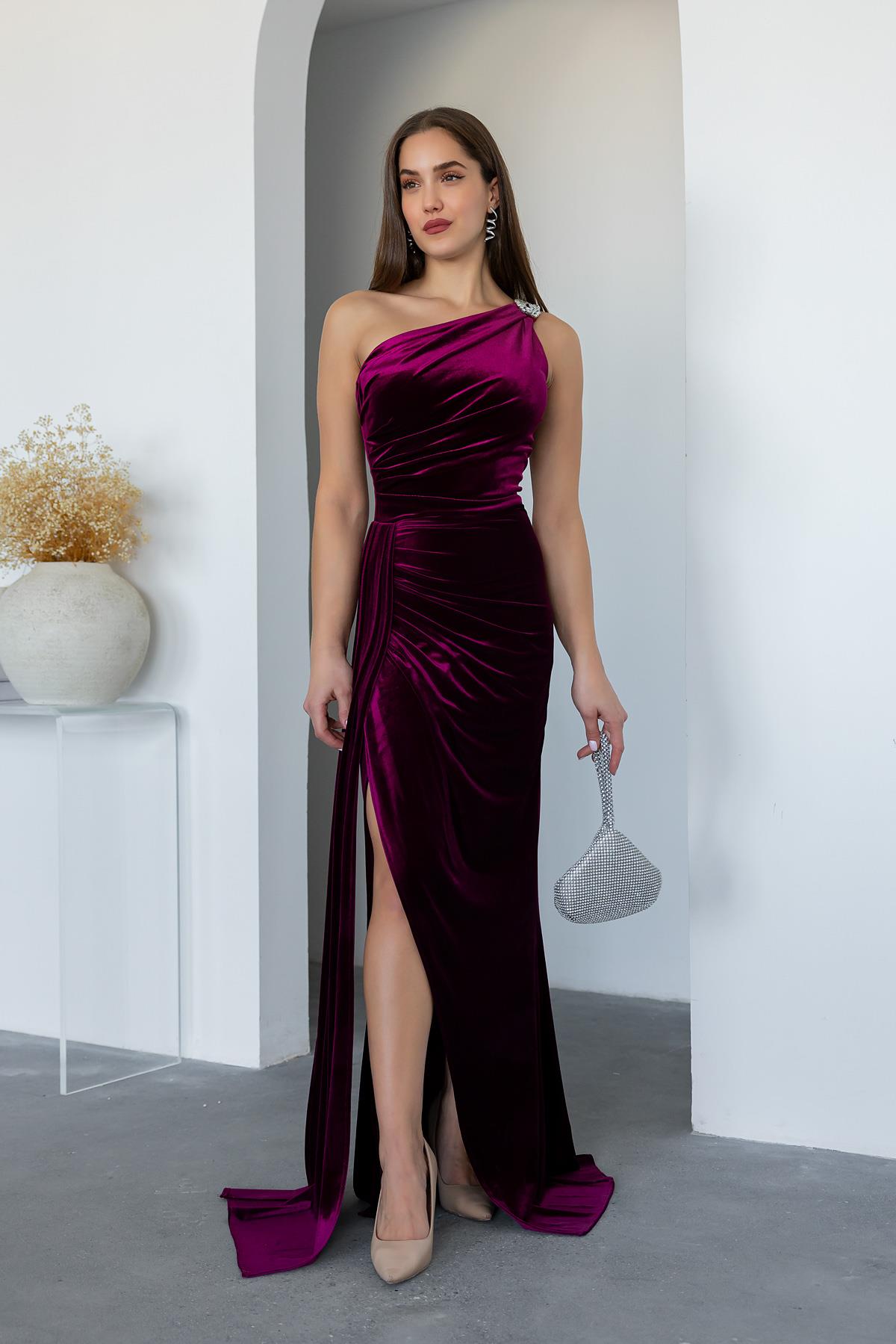 Shoulder Stoned Long Velvet Evening Dress