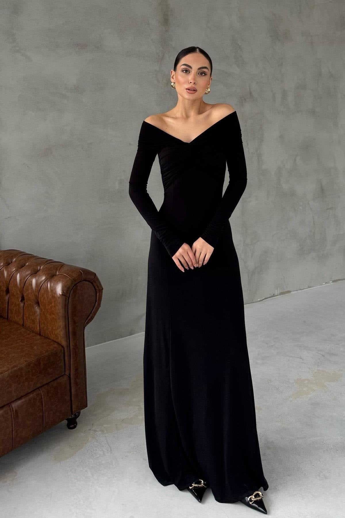 Madonna Collar Lipari Black Long Dress