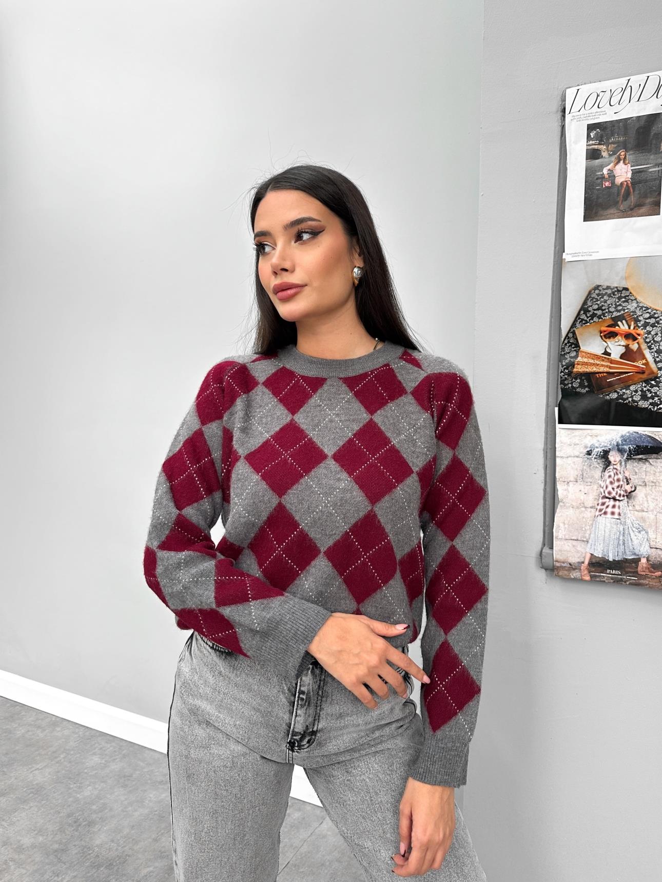 Square Pattern Sweater