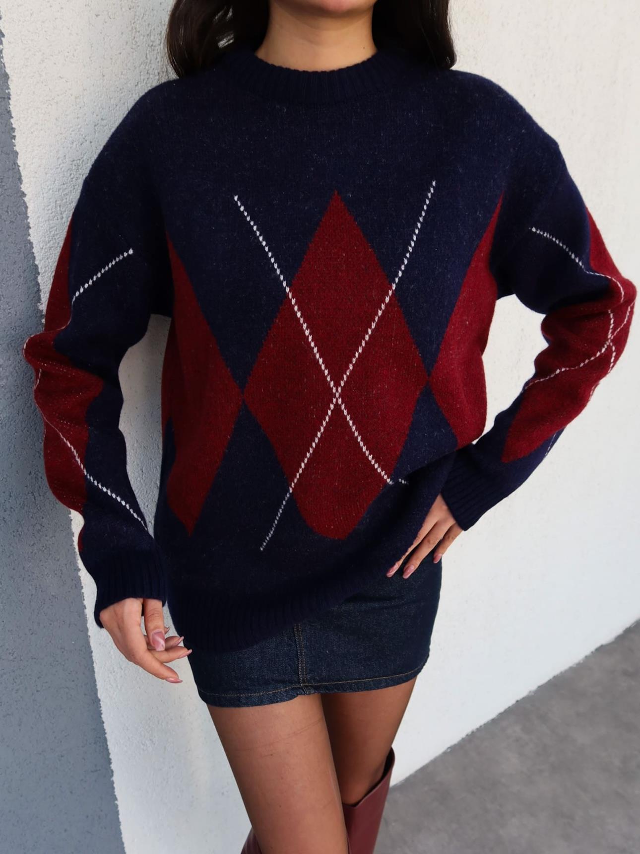 Navy Blue Burgundy Diamond Patterned Sweater