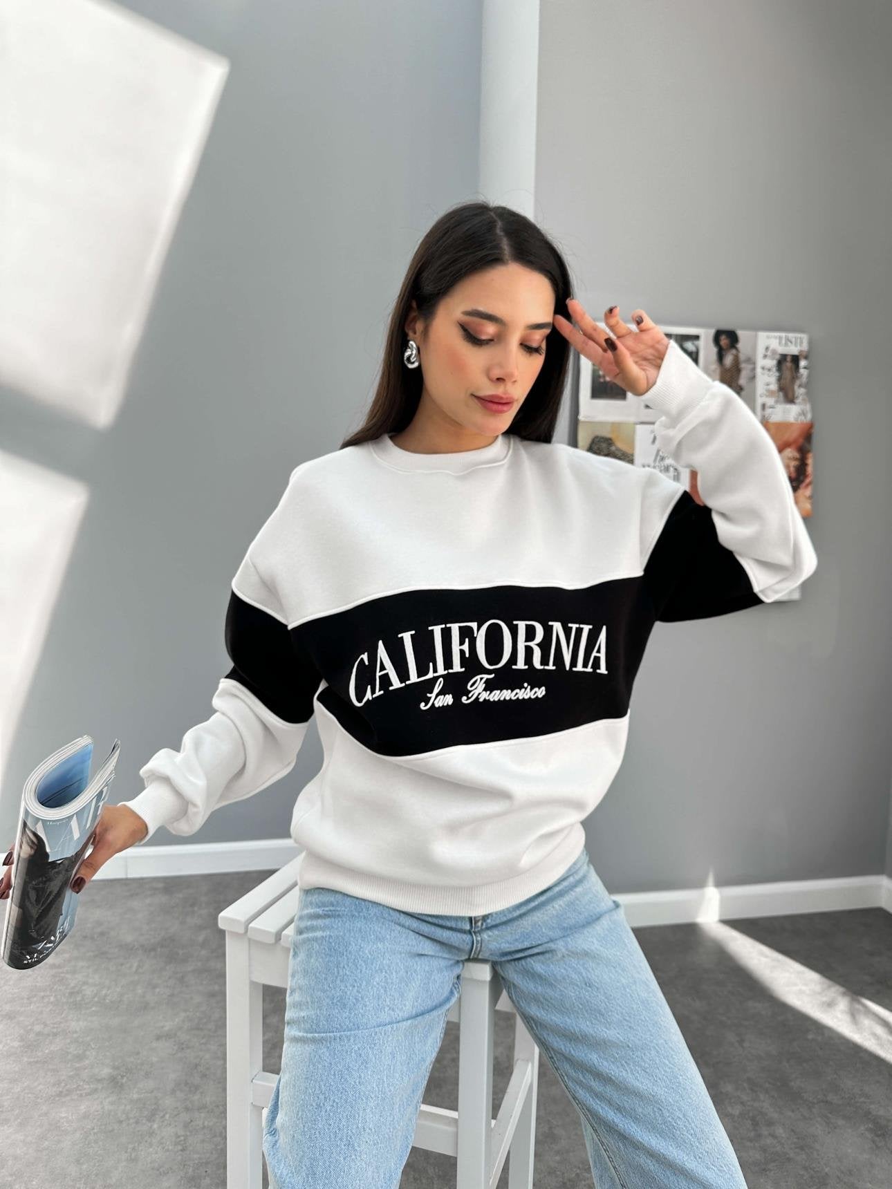 Off White California Printed Garnished Sweat