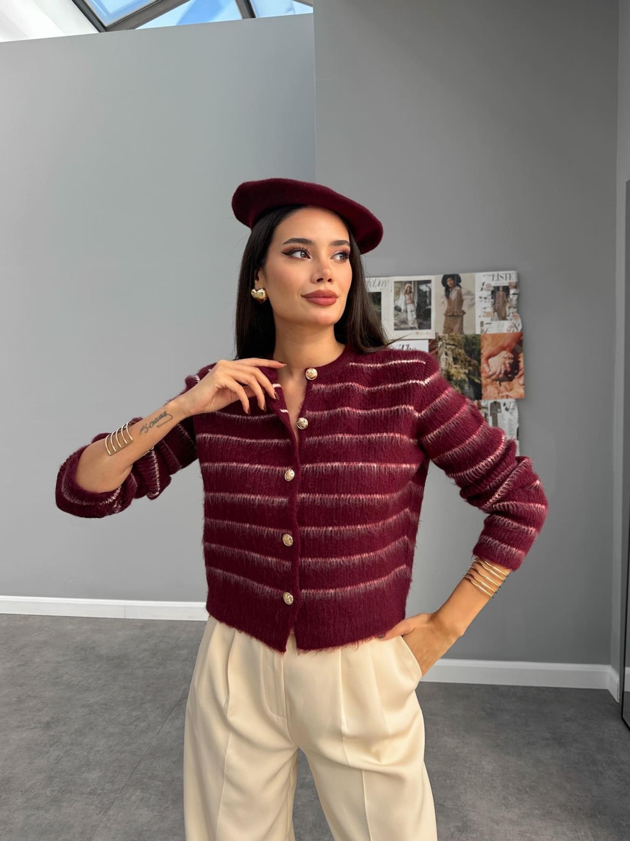 موديلات كارديجان شتوي صوف خمري بخطوط عريضة - Raised Thin Striped Cardigan