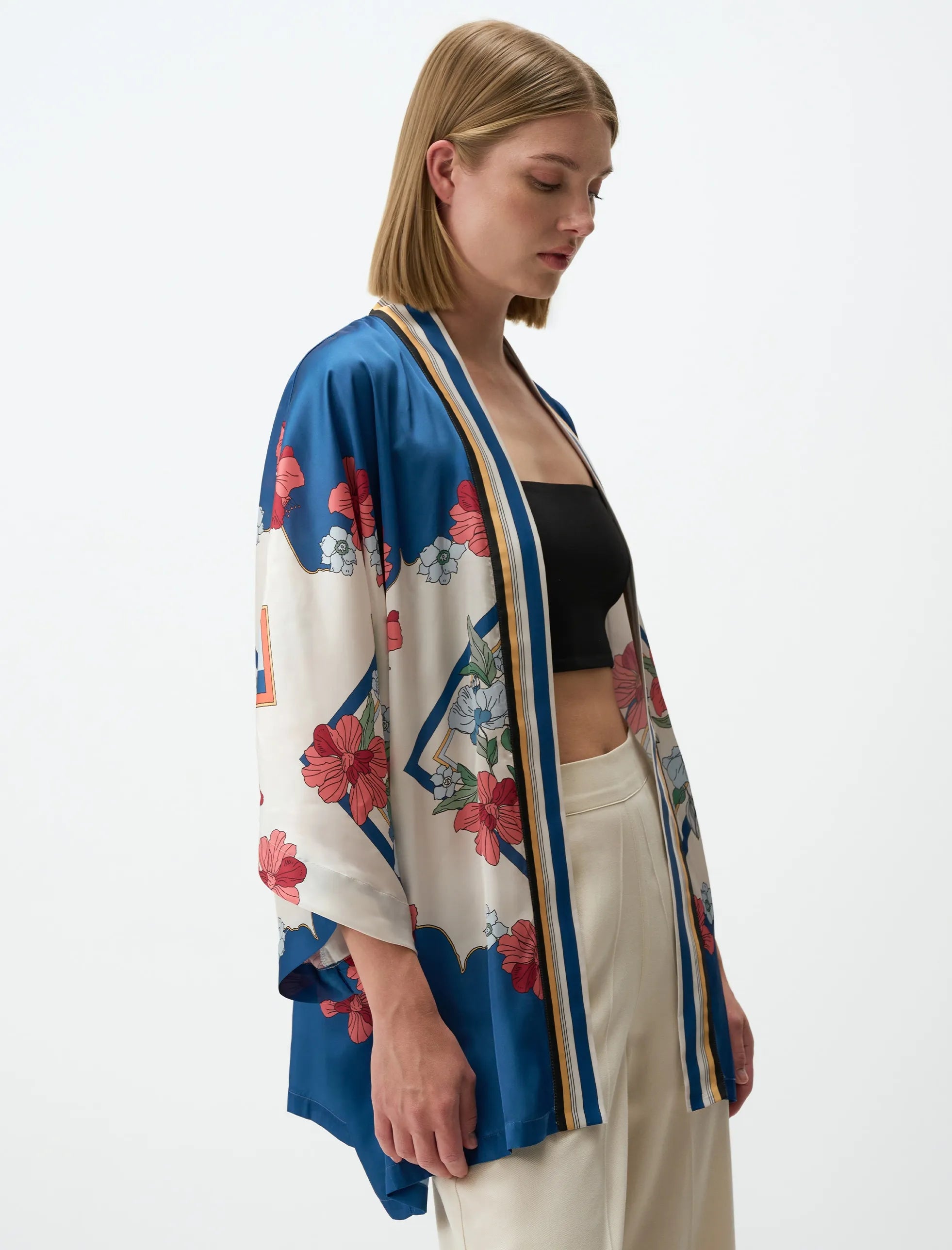 Three Quarter Sleeve Floral Patterned Satin Kimono