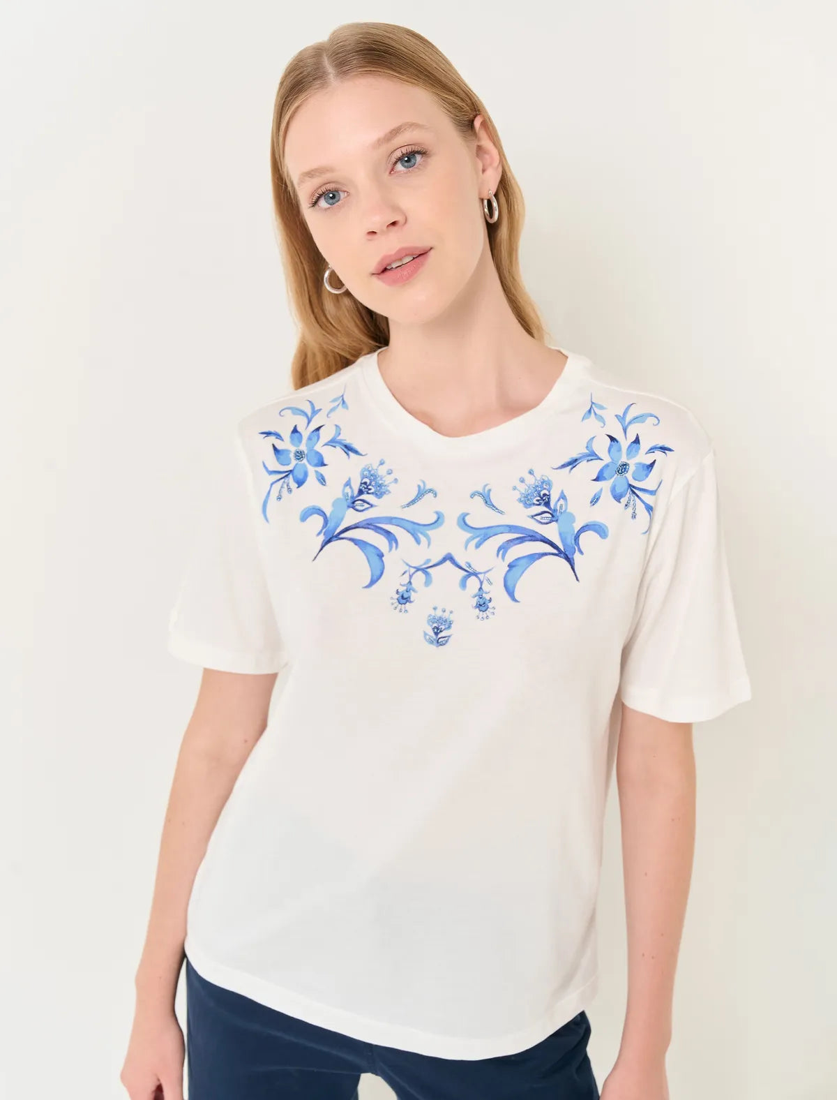 White Short Sleeve Floral Detailed Cotton T-Shirt