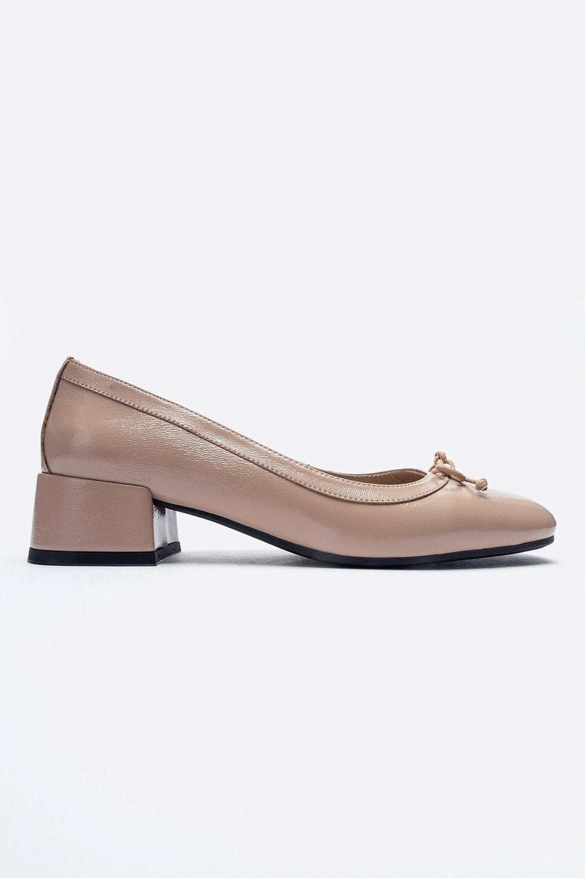 GIPSY Dark Beige Patent Leather Bow Detail Block Heel Shoes
