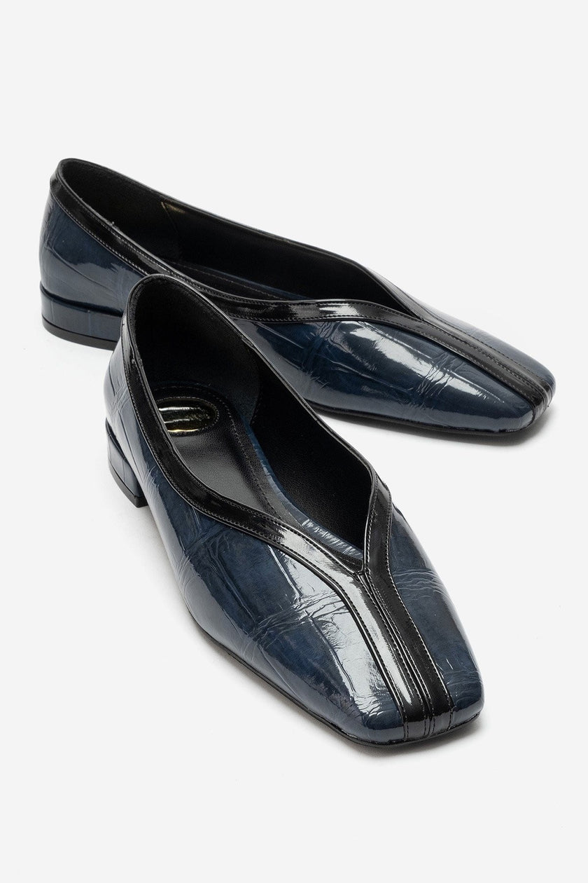 Helene – Navy Printed Babet Flats