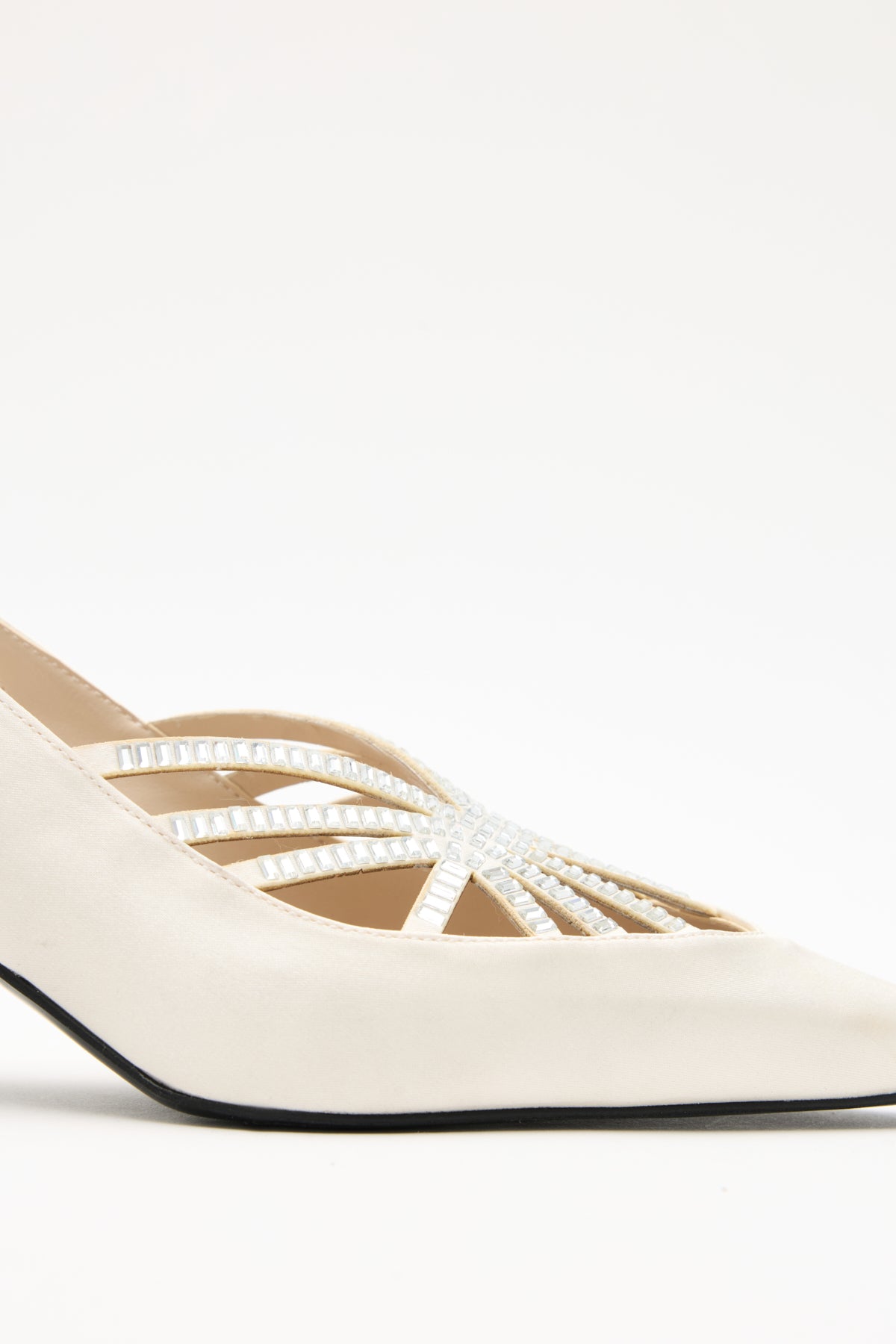 POINTED-TOE RHINESTONE EMBELLISHED BEIGE SATIN WOMEN’S HEELS | FOOTWEAR | Heels | Lebbse POINTED-TOE RHINESTONE EMBELLISHED BEIGE SATIN WOMEN’S HEELS | FOOTWEAR | Heels | Lebbse