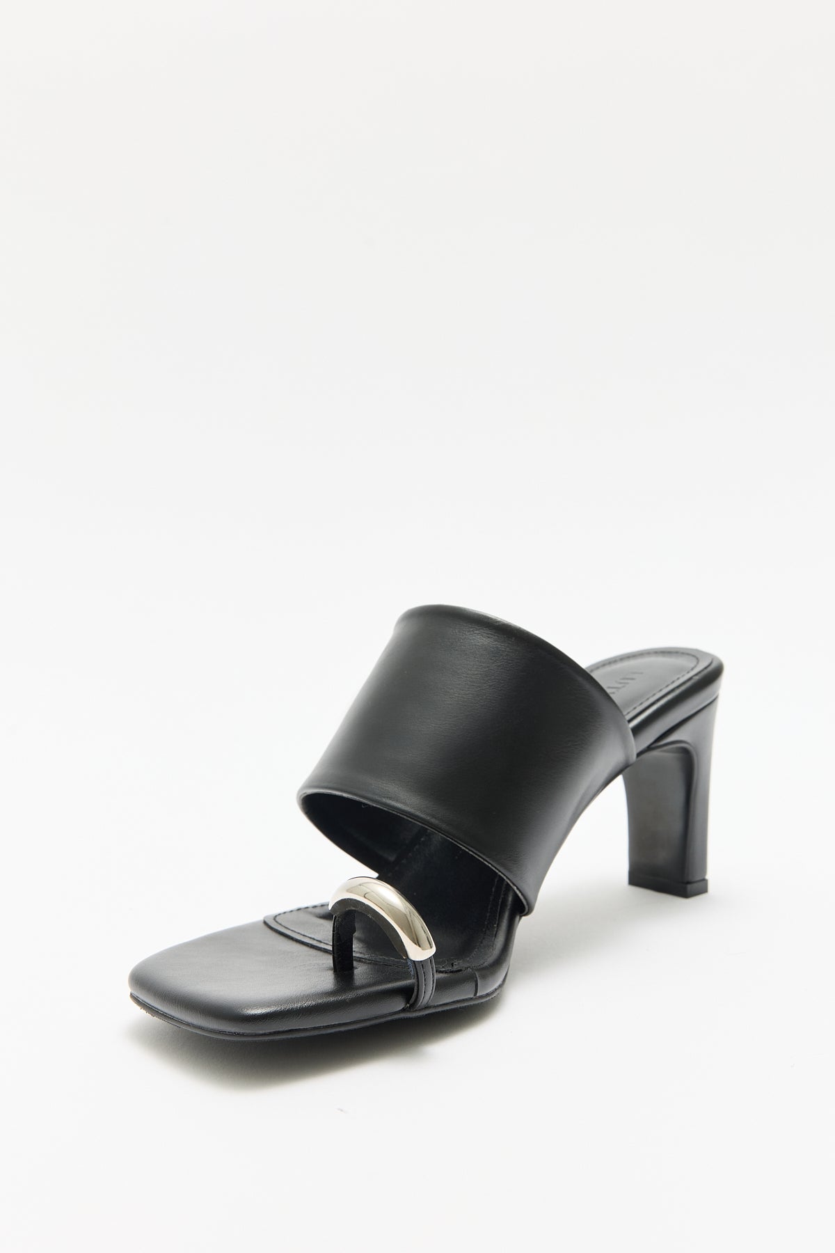 Metal Detail Toe-Post Black Women’s Heeled Slipper | FOOTWEAR | Heels | Slipper | Lebbse Metal Detail Toe-Post Black Women’s Heeled Slipper | FOOTWEAR | Heels | Slipper | Lebbse