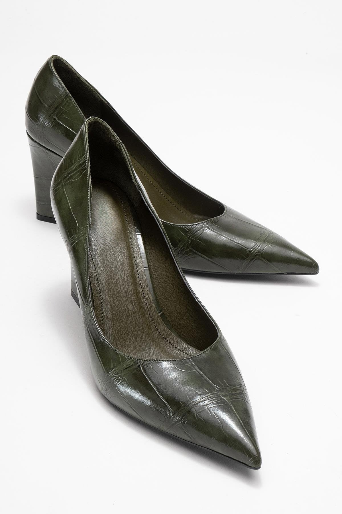 PUERA Green Printed Pointed Toe Women's Wedge Heel Shoes