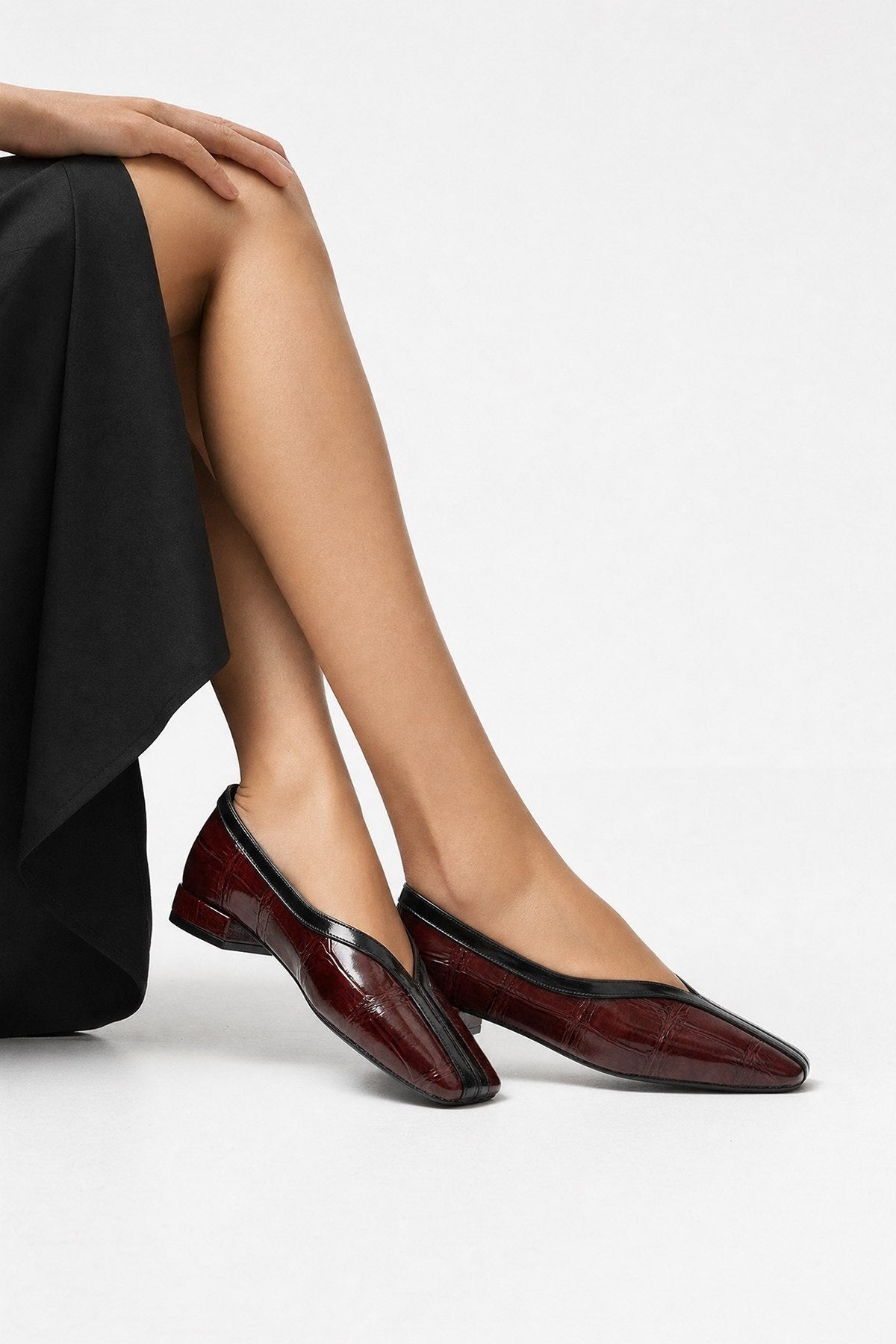 Helene – Burgundy Printed Babet Flats