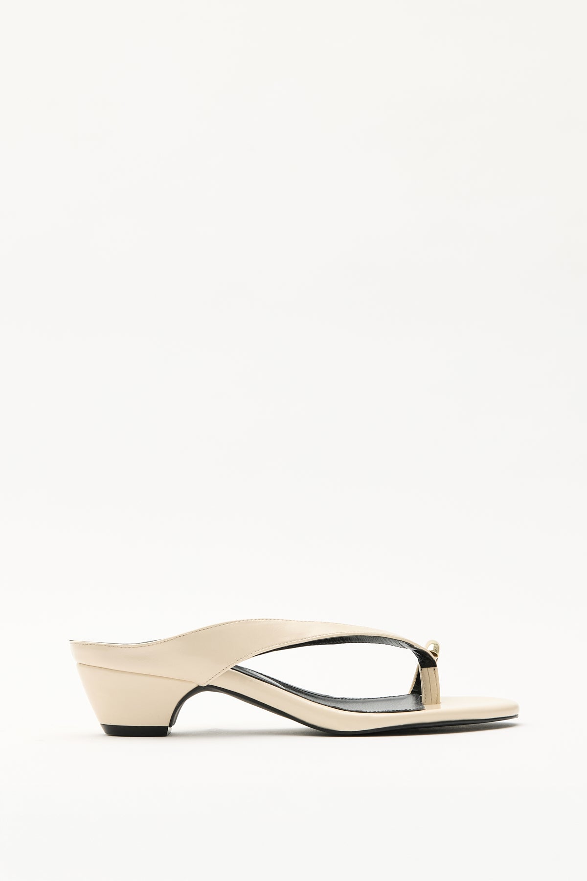 Oval Accessory Detail Toe-Post Women's Heeled Sandals
