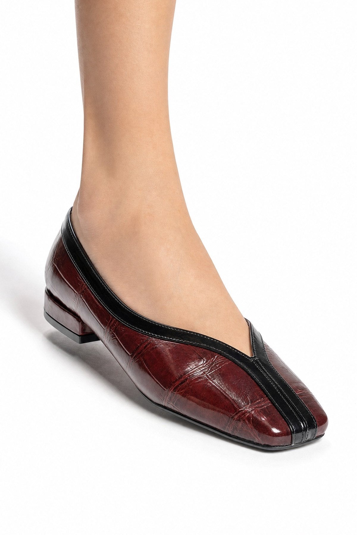 Helene – Burgundy Printed Babet Flats
