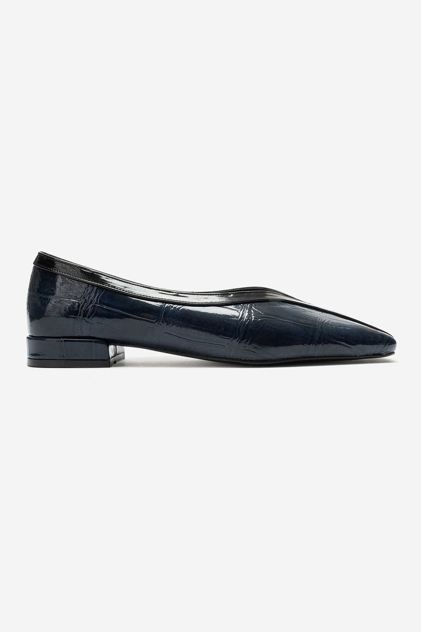 Helene – Navy Printed Babet Flats