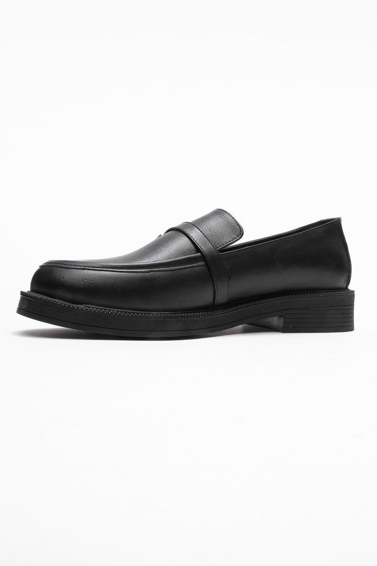 GALEA Black Leather Buckled Genuine Leather Women's Loafers