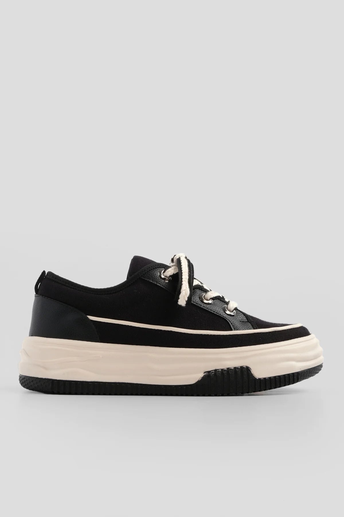 Women's Sneaker Sports Shoes Hesna - Black