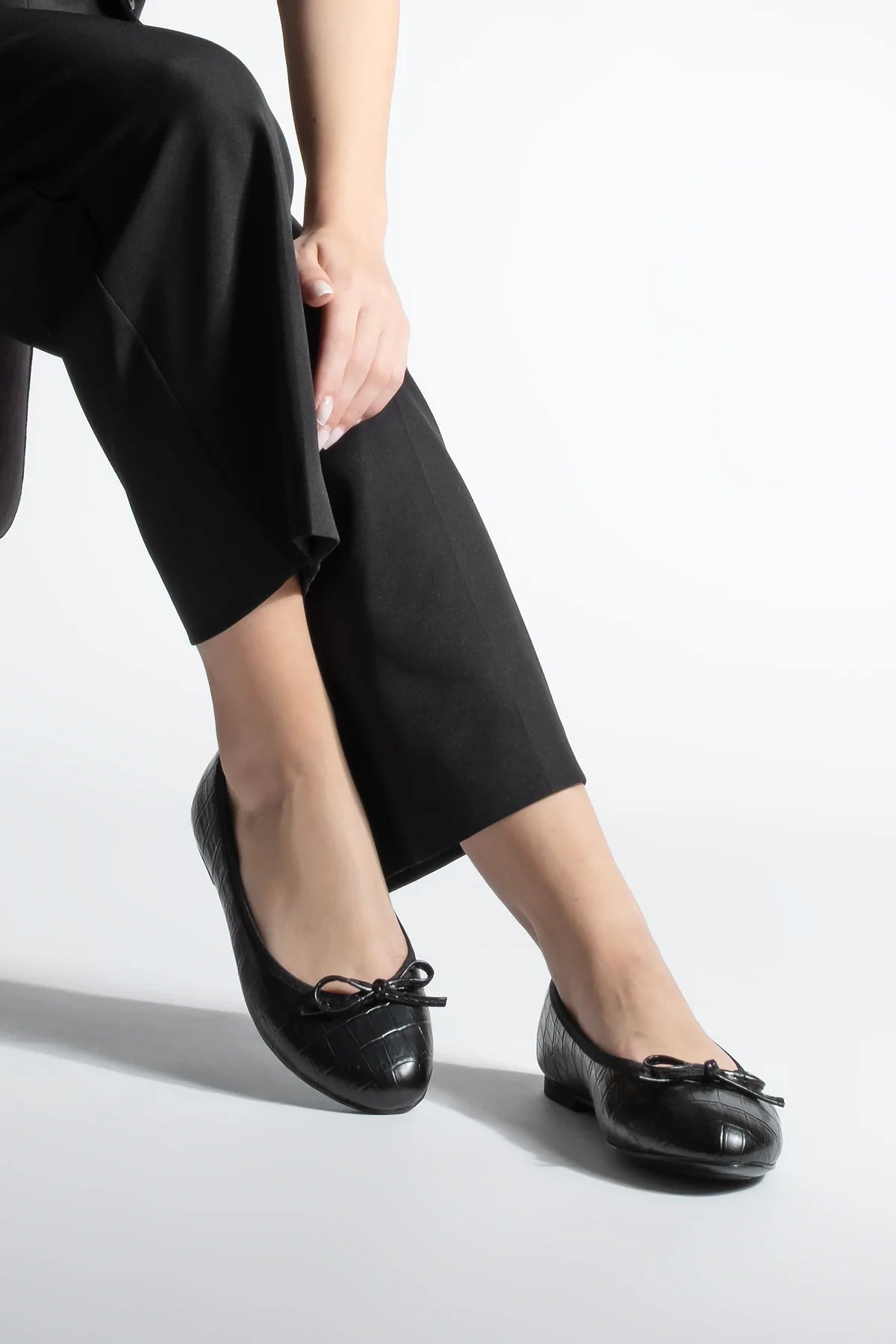 Women's Bowknot Ballerina Lotvin - Black Croco