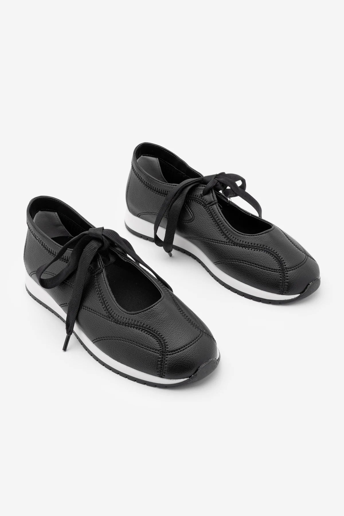 Leyro – Black Women’s Lace-Up Mary Jane Sneaker Flats