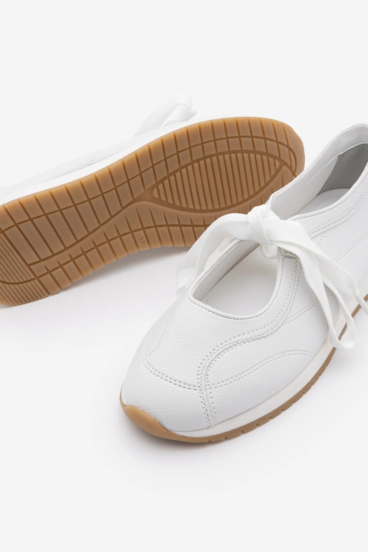 Leyro – White Women’s Lace-Up Mary Jane Sneaker Flats