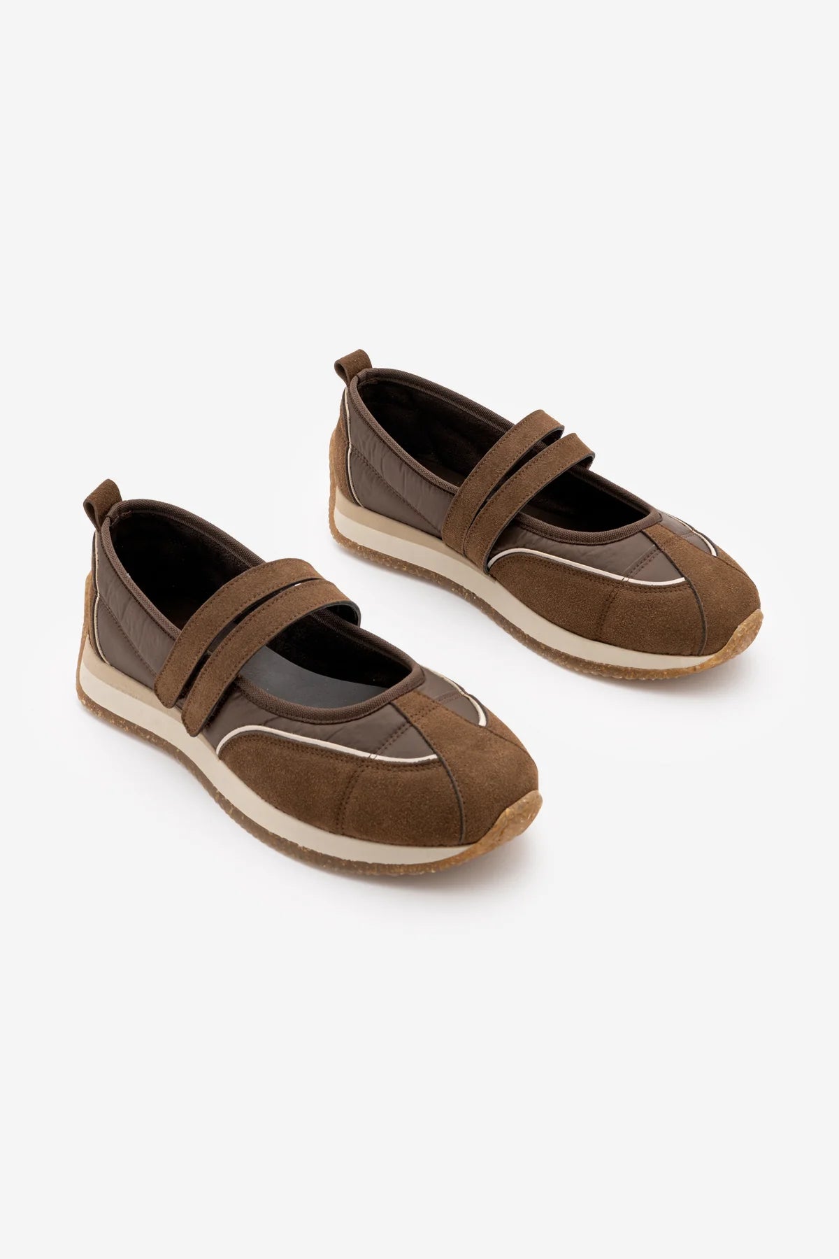Hopato – Light Brown Suede Women’s Double-Strap Mary Jane Sneakers