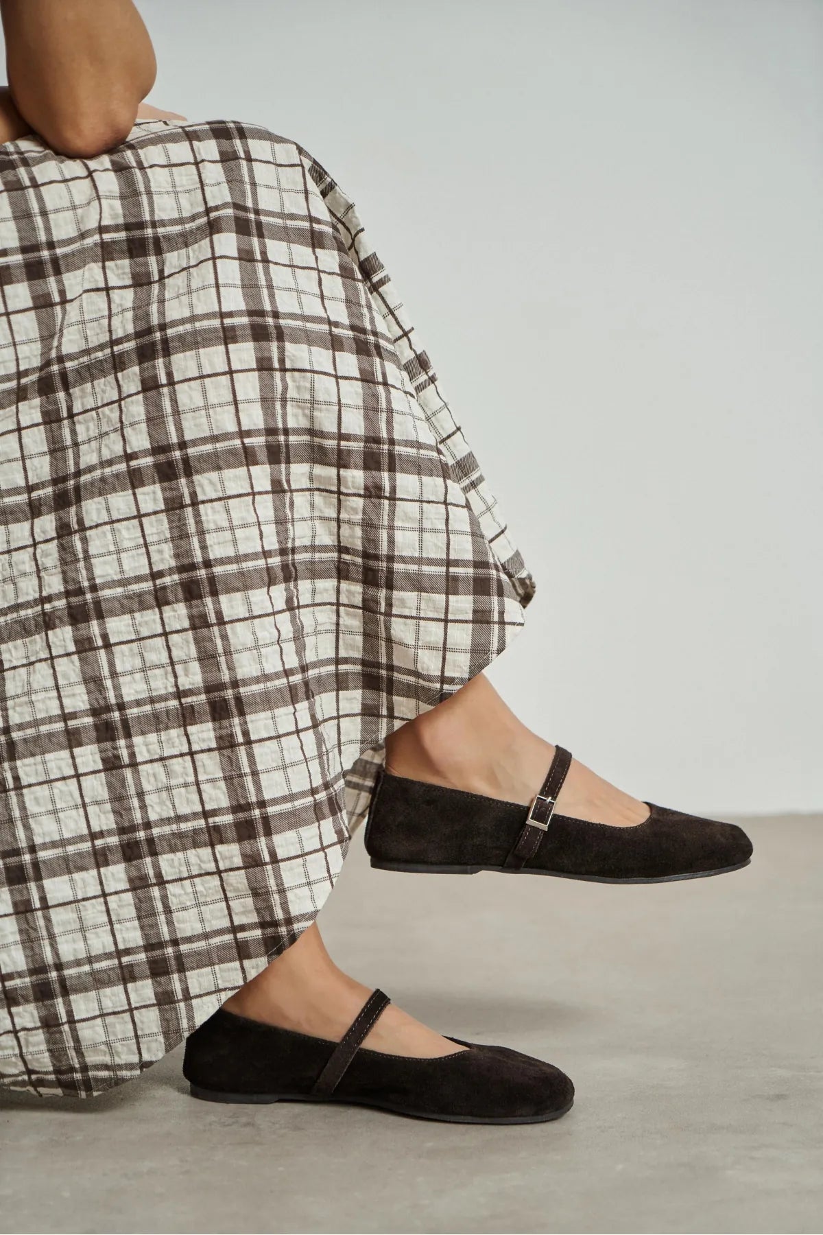 MONO Bitter Coffee Suede Genuine Leather Buckle Detail Women’s Ballet Flats | Ballet Flats | FOOTWEAR | Lebbse MONO Bitter Coffee Suede Genuine Leather Buckle Detail Women’s Ballet Flats | Ballet Flats | FOOTWEAR | Lebbse