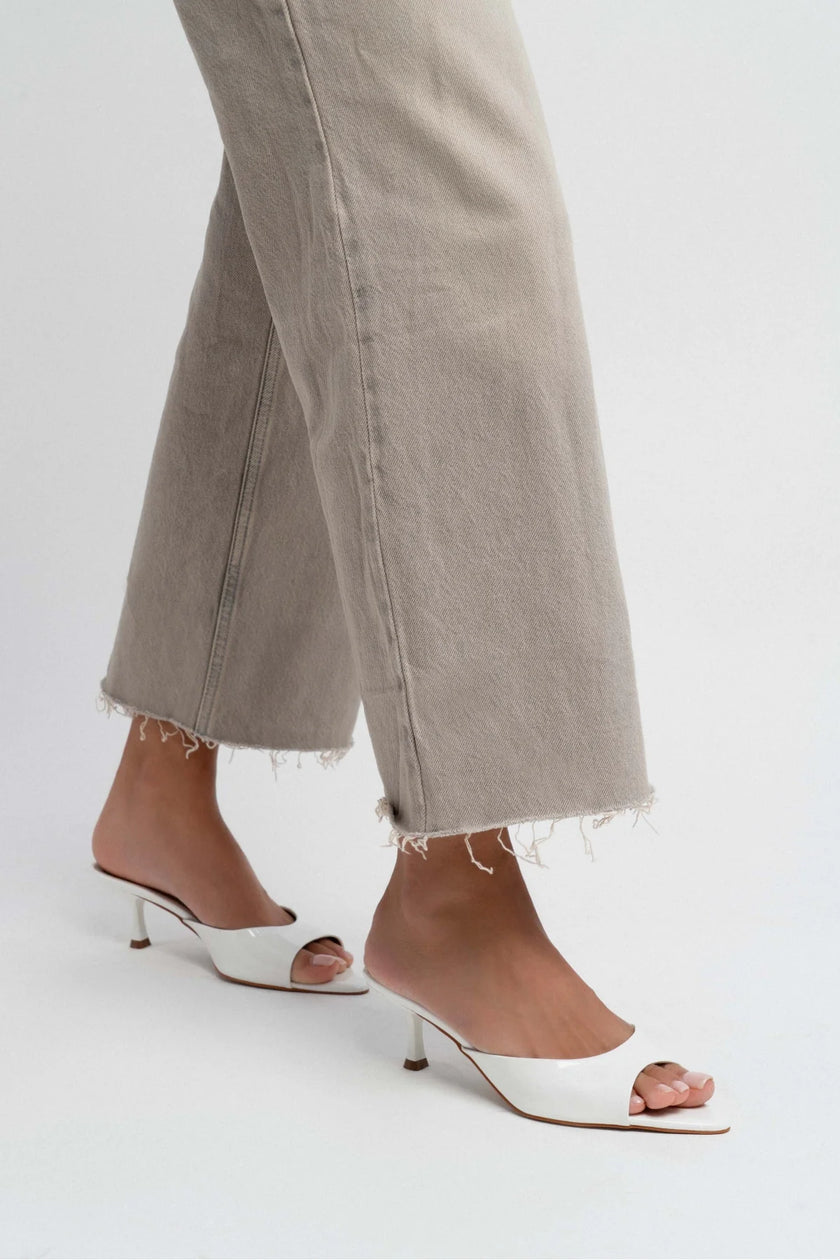 PROMISE WHITE PATENT LEATHER POINTED TOE WOMEN'S THIN-HEEL SLIPPERS