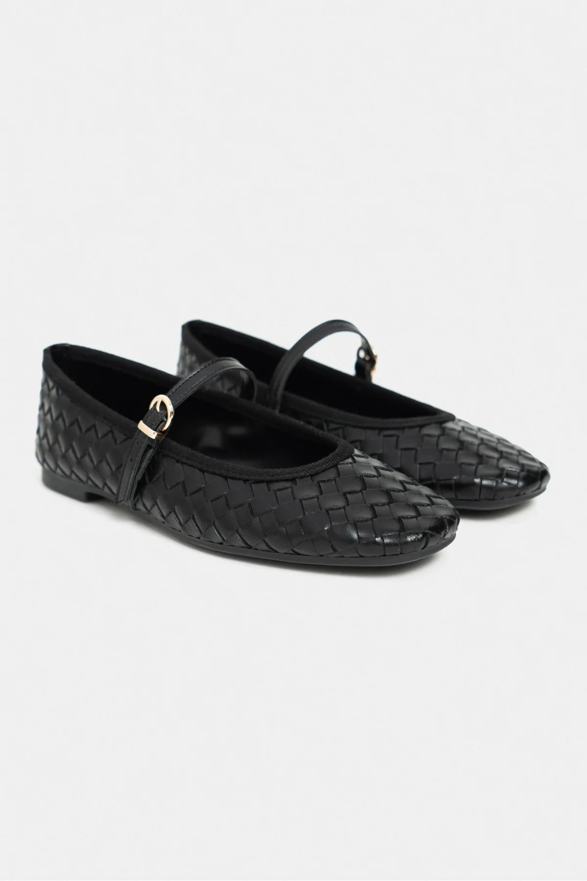JEREMI Black Pattern Matte Buckle Detail Women’s Ballet Flats