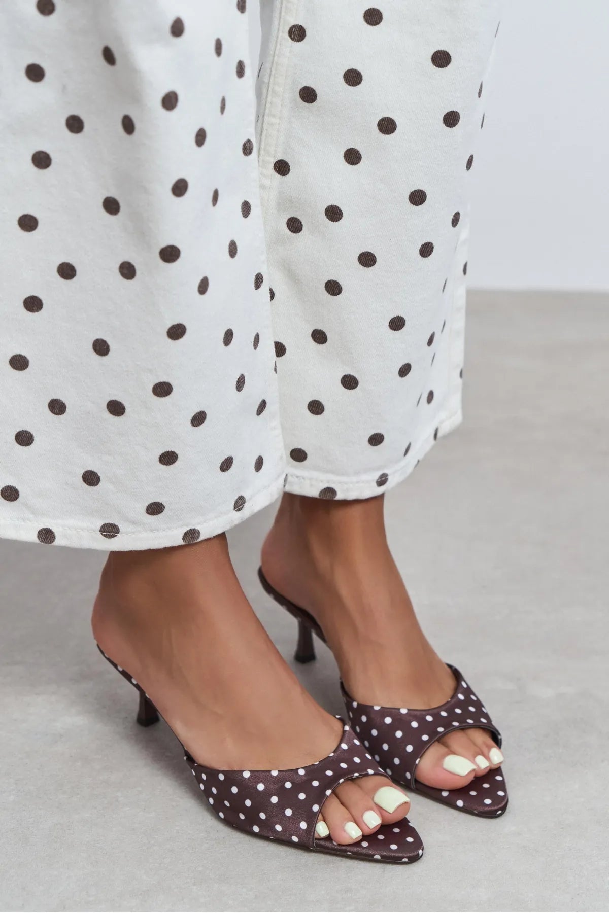 PROMISE Brown Polka Dot Patterned Pointed-Toe Women's Heeled Slippers