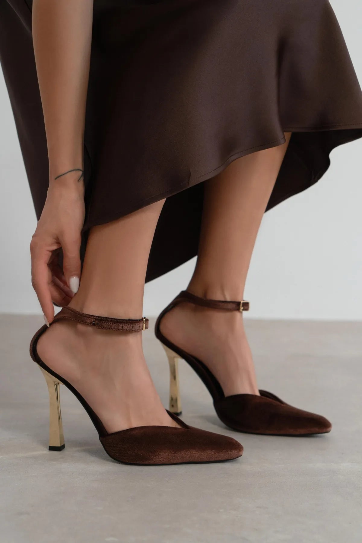 VIBE Coffee Velvet Ankle Strap Women’s Gold Heel Shoes | FOOTWEAR | Heels | Lebbse VIBE Coffee Velvet Ankle Strap Women’s Gold Heel Shoes | FOOTWEAR | Heels | Lebbse