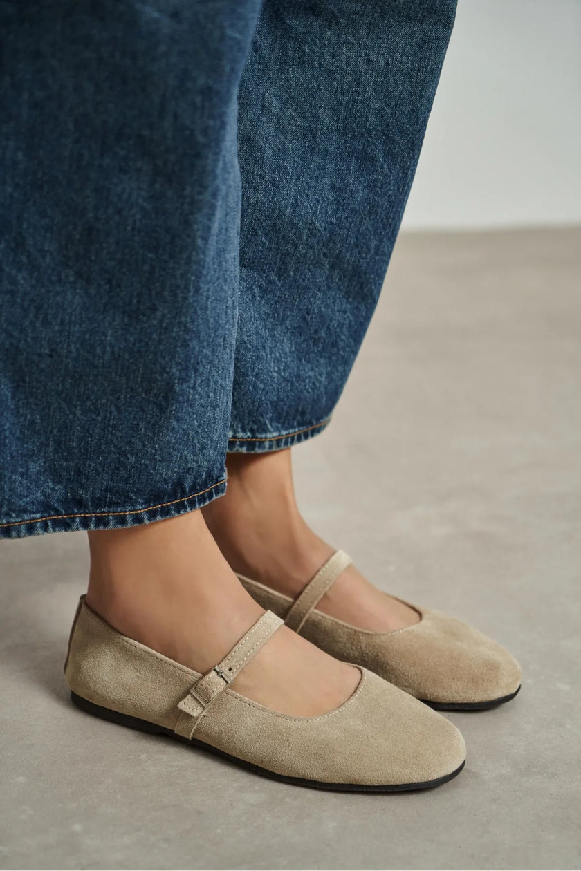 MONO Beige Genuine Leather Buckle Detail Women’s Ballet Flats