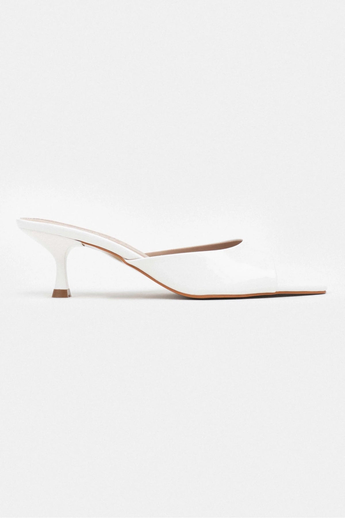 PROMISE WHITE PATENT LEATHER POINTED TOE WOMEN'S THIN-HEEL SLIPPERS | Slippers | FOOTWEAR | Slipper PROMISE WHITE PATENT LEATHER POINTED TOE WOMEN'S THIN-HEEL SLIPPERS | Slippers | FOOTWEAR | Slipper