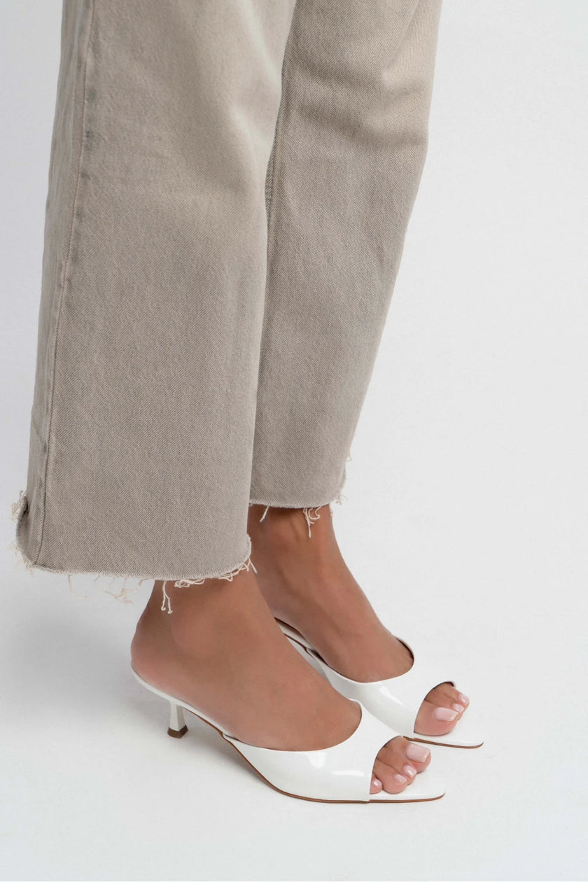 PROMISE WHITE PATENT LEATHER POINTED TOE WOMEN'S THIN-HEEL SLIPPERS