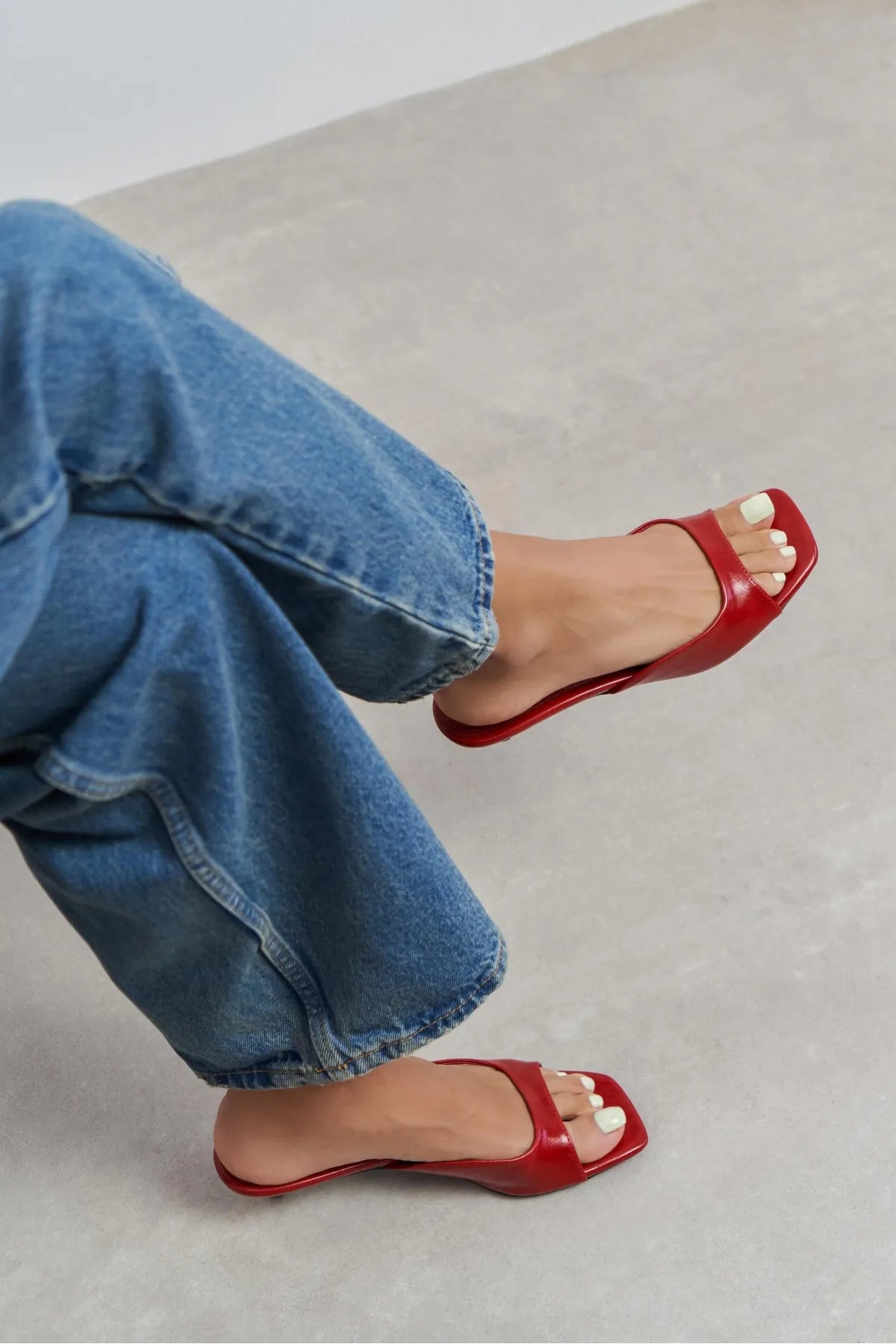 Hazel Red Rustic Patterned Square-Toe Women's Slim-Heeled Slippers