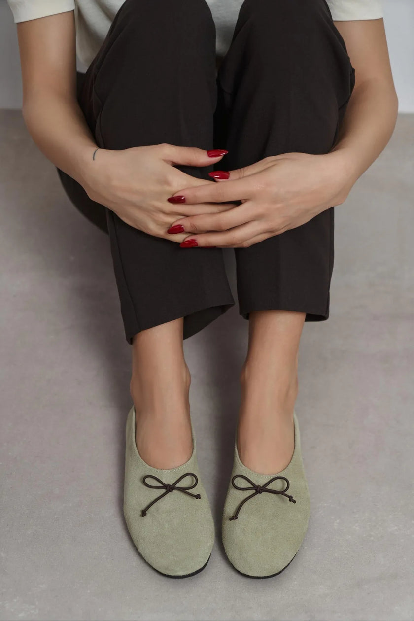 REYNA Light Green Genuine Leather Bow Detail Women’s Flat Ballet Shoes