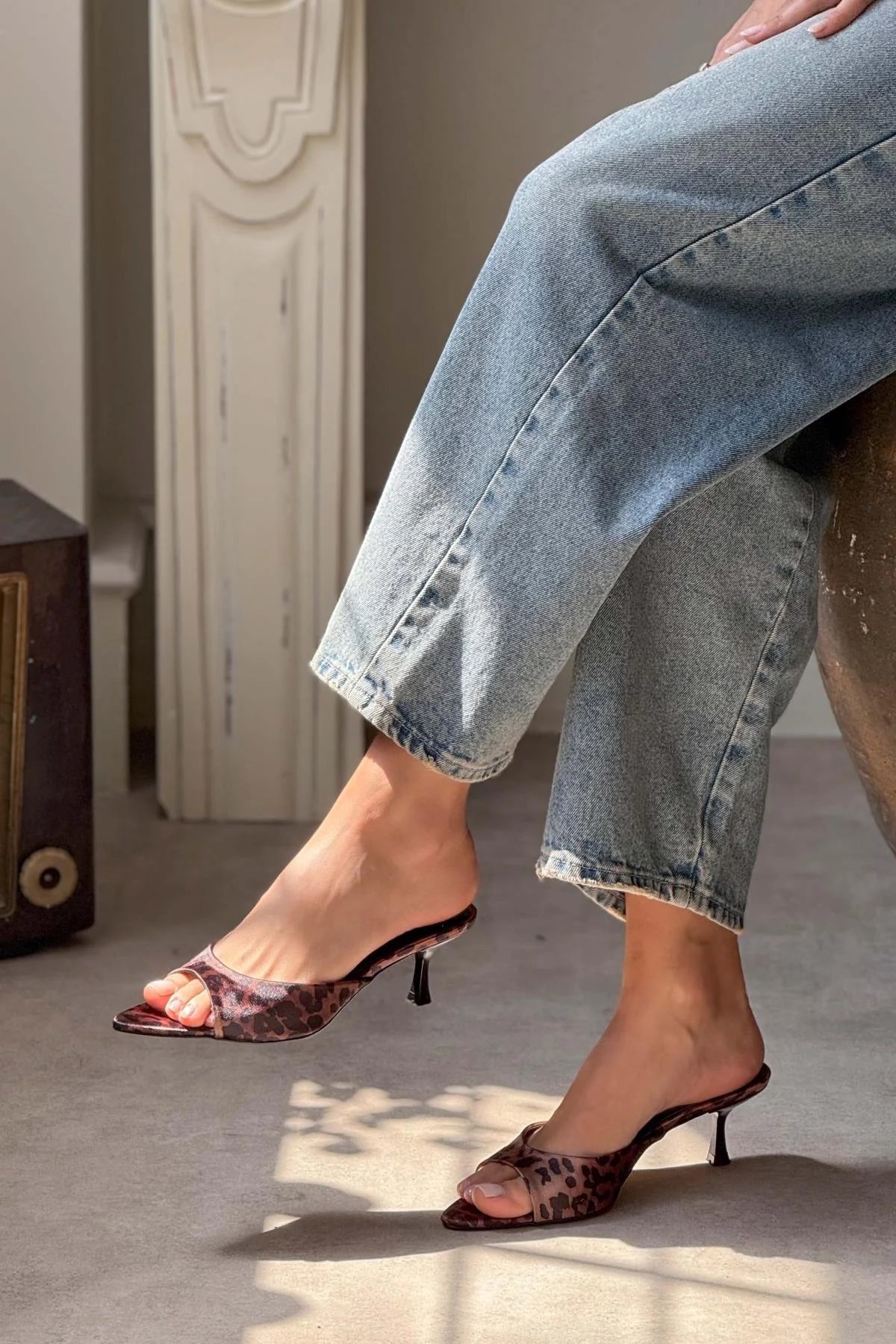 Promise  Leo Satin Pointed Toe Women's Thin Heel Slippers