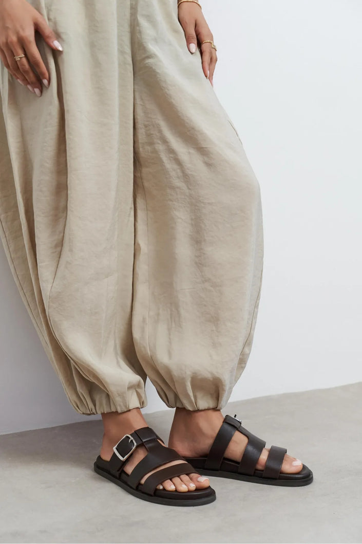 SPIRIT Brown Matte Buckle Detail Flat Women’s Slippers