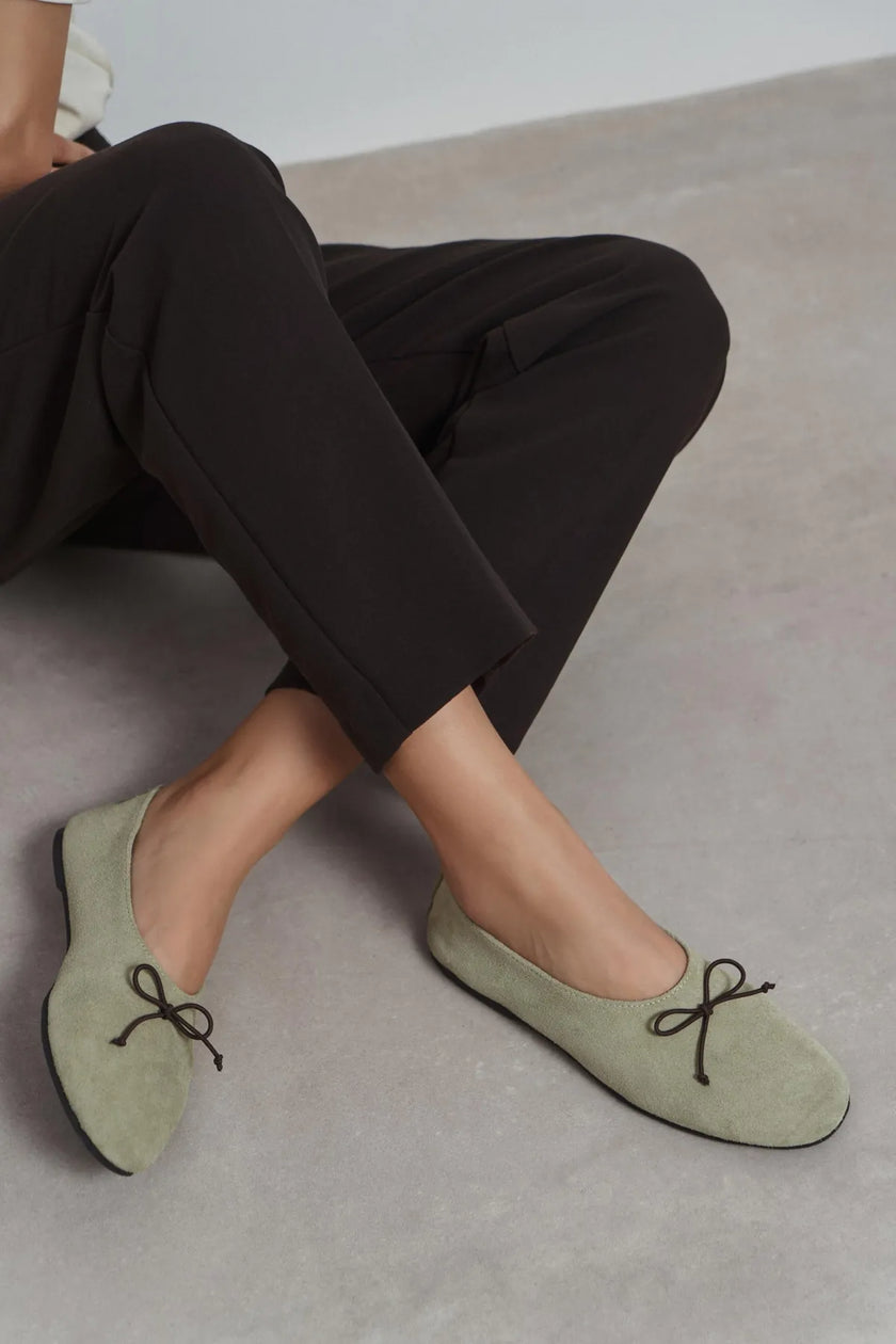 REYNA Light Green Genuine Leather Bow Detail Women’s Flat Ballet Shoes